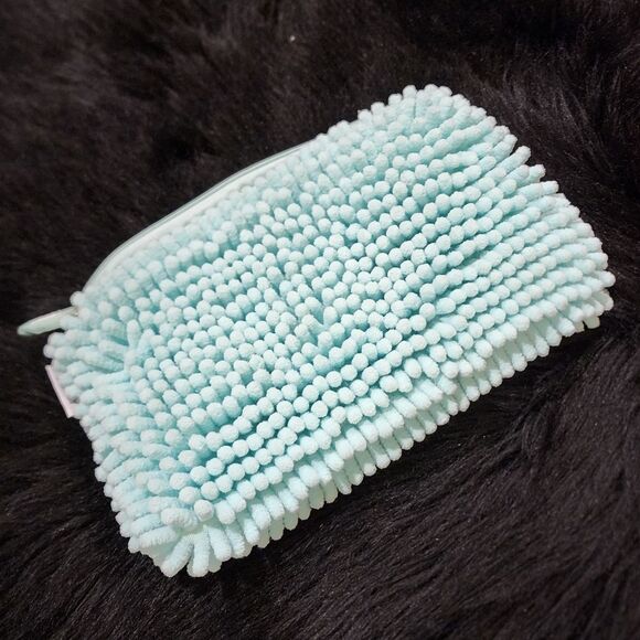 Plush Pocket Pencil Case/Makeup Case Mint Green/Sea Foam Green Color - Picture 1 of 8